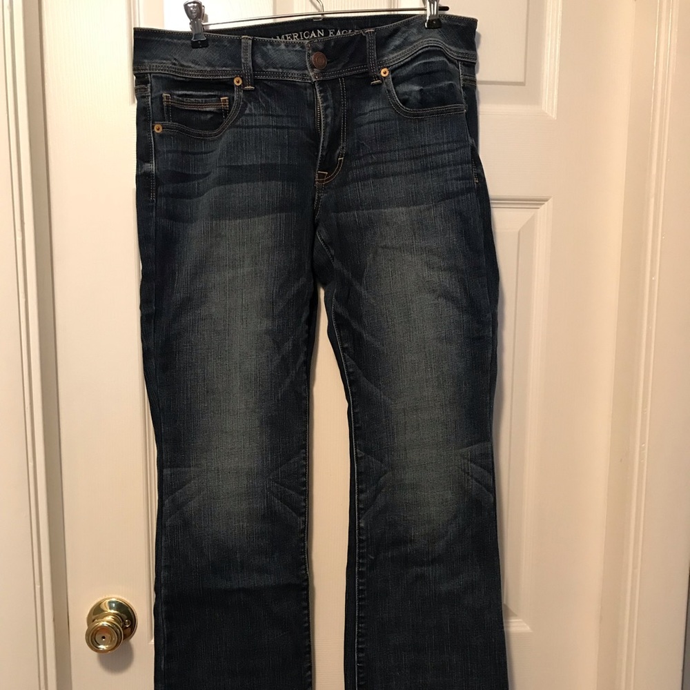 NWOT AE Kickboot Jeans
